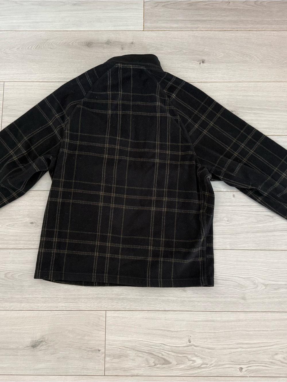 Men's Fabletics Small Black & Tan Plaid Jacket Fleece